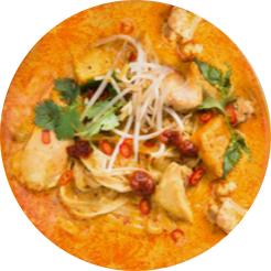 Reisbandnudeln-Curry mit Hühnerfleisch (scharf)