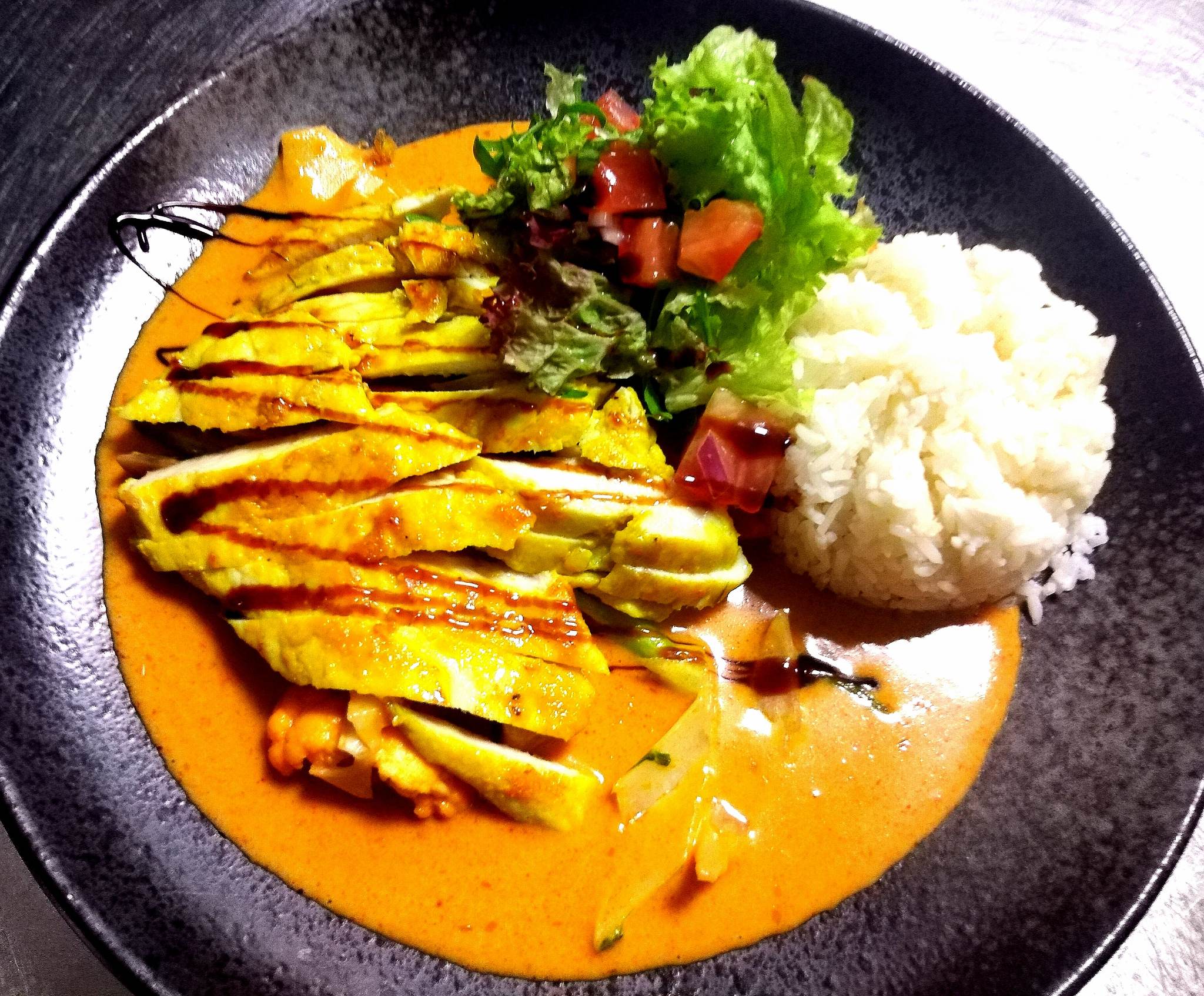 Knuspriges Hähnchen mit Süß-Sauer Sauce