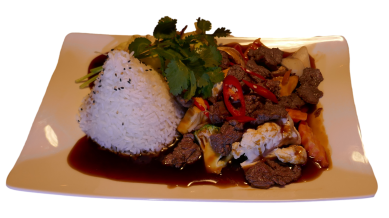 Rindfleisch mit Kokosmilch und gelber Currysauce (scharf)